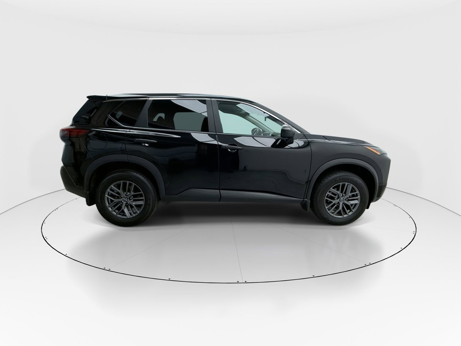 Used 2023 Nissan Rogue S image 9