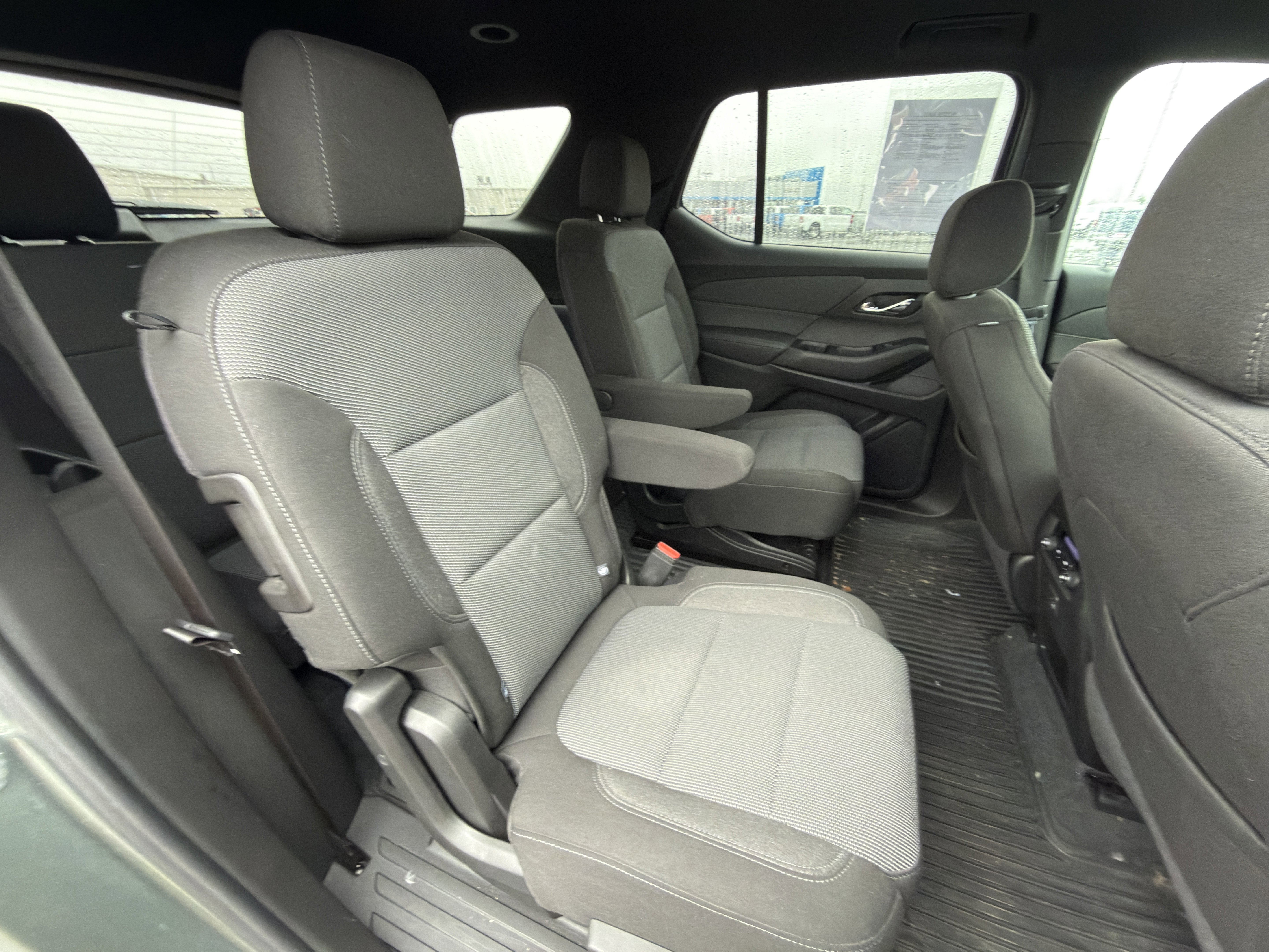 Used 2023 Chevrolet Traverse LT w/ Midnight/Sport Edition image 12