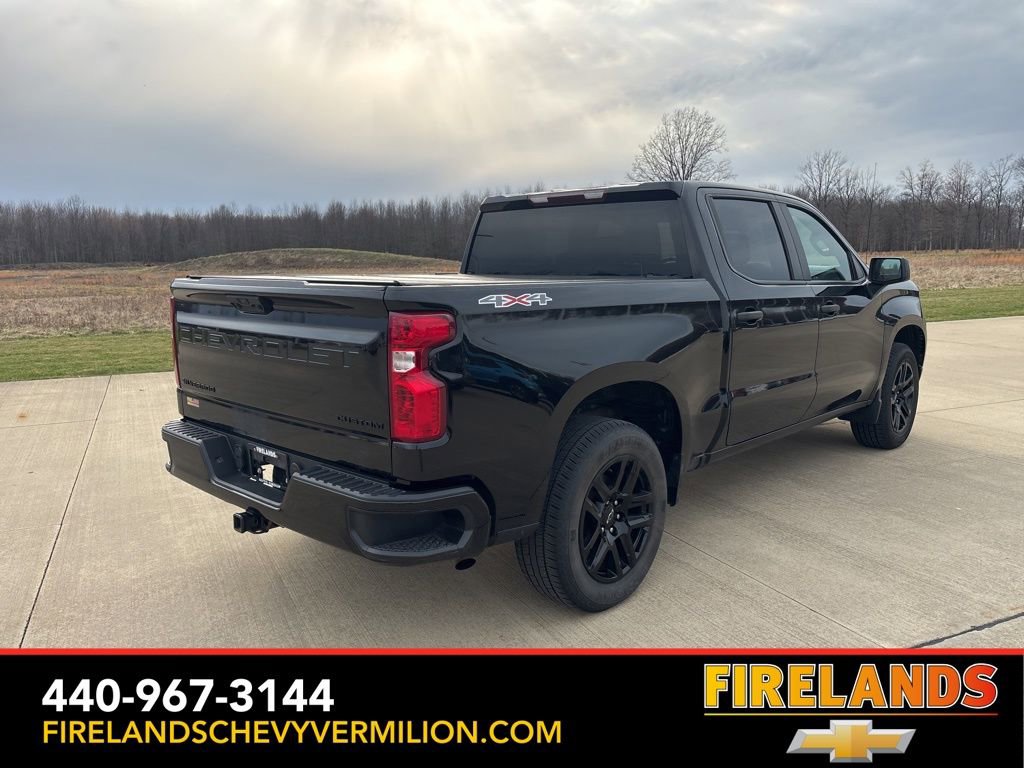 Used 2022 Chevrolet Silverado 1500 Custom w/ LPO, Dark Essentials Package image 6