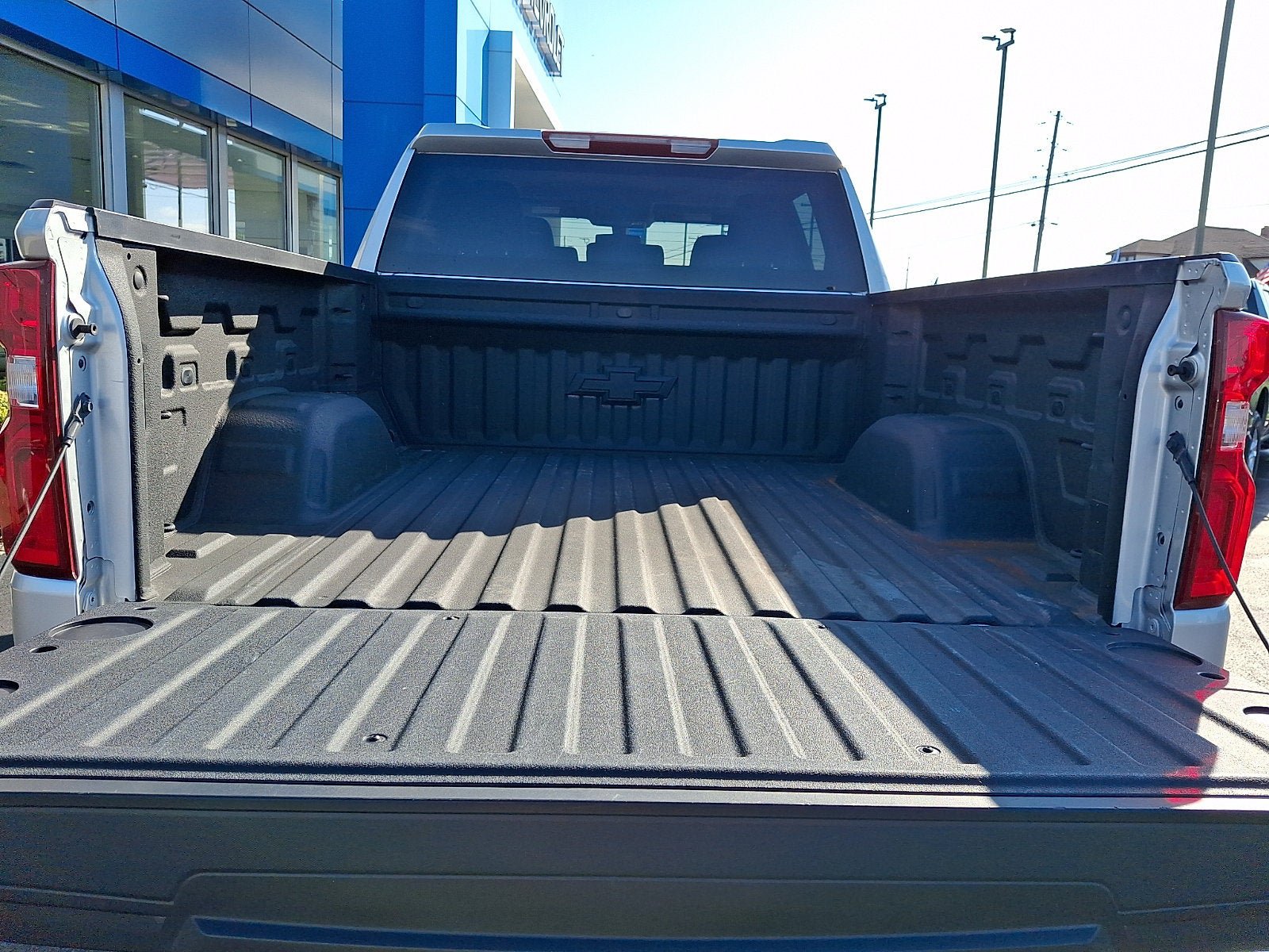 Used 2022 Chevrolet Silverado 1500 LT Trail Boss w/ Bed Protection Package AWD/4WD image 28