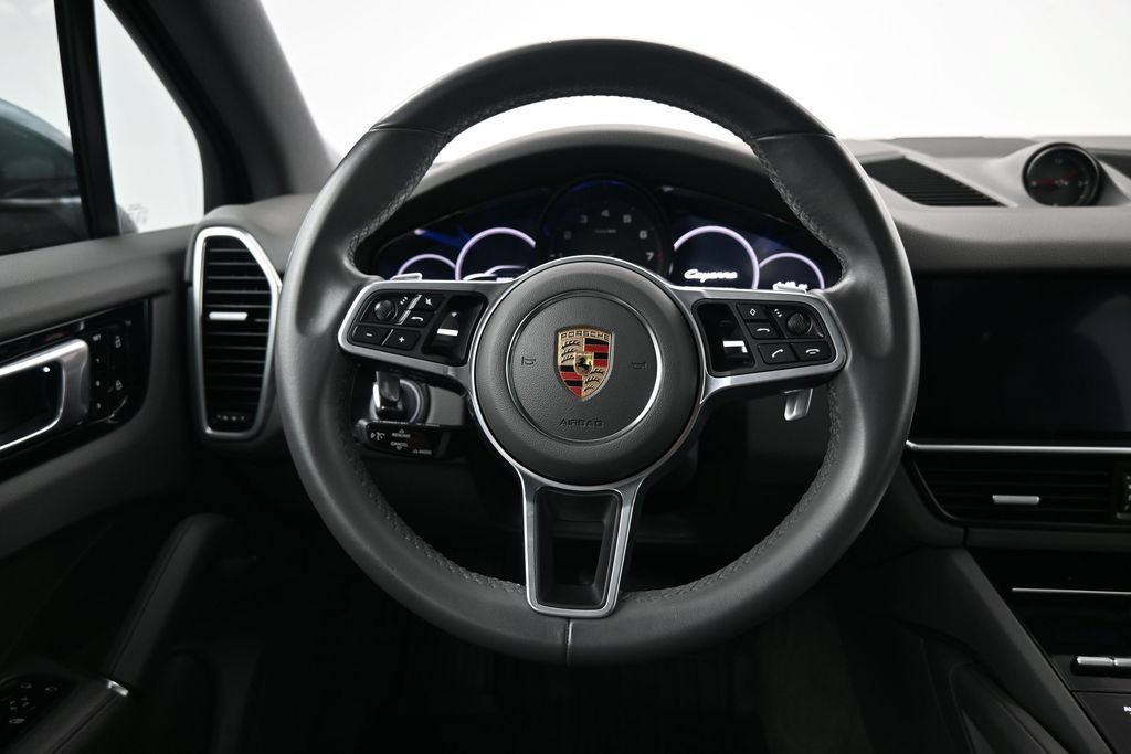 Certified 2020 Porsche Cayenne AWD/4WD image 13