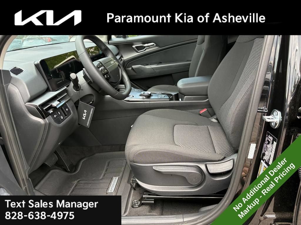 New 2026 Kia Sportage LX FWD image 15