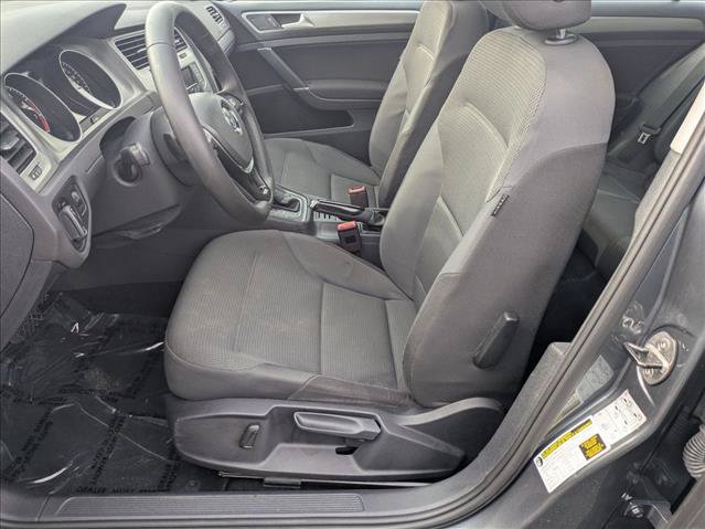 Used 2017 Volkswagen Golf S FWD image 15
