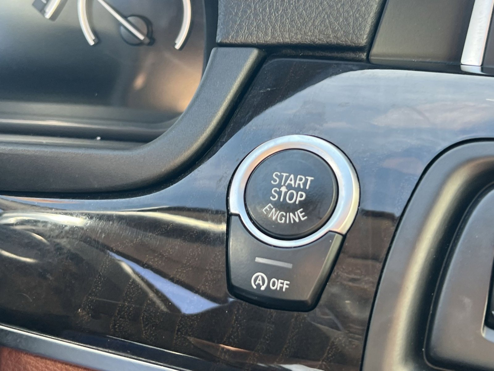 Used 2014 BMW 550i xDrive Sedan image 33