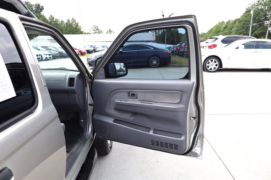 Used 2000 Nissan Frontier XE RWD image 34