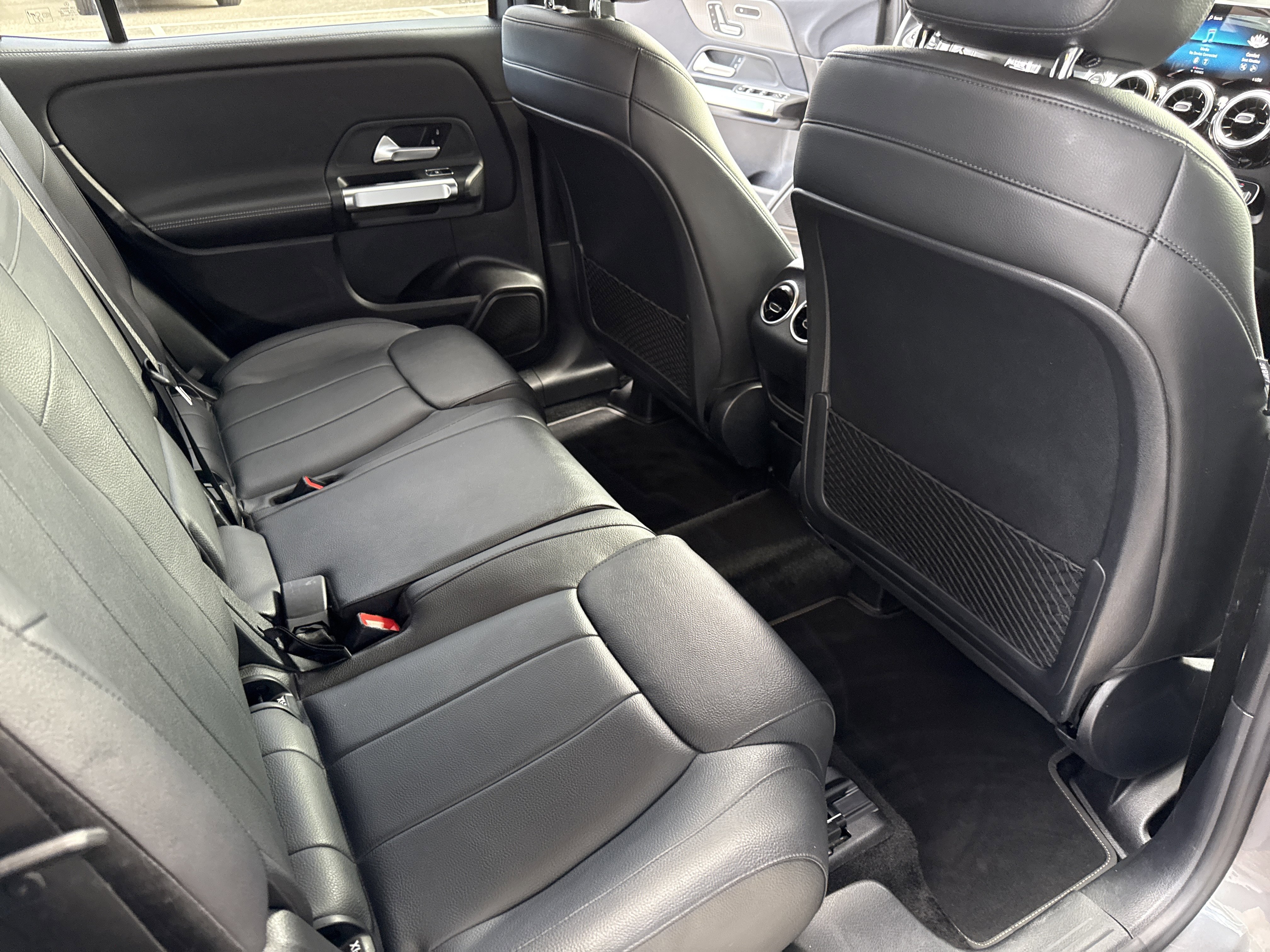 Certified 2020 Mercedes-Benz GLB 250 4MATIC image 14