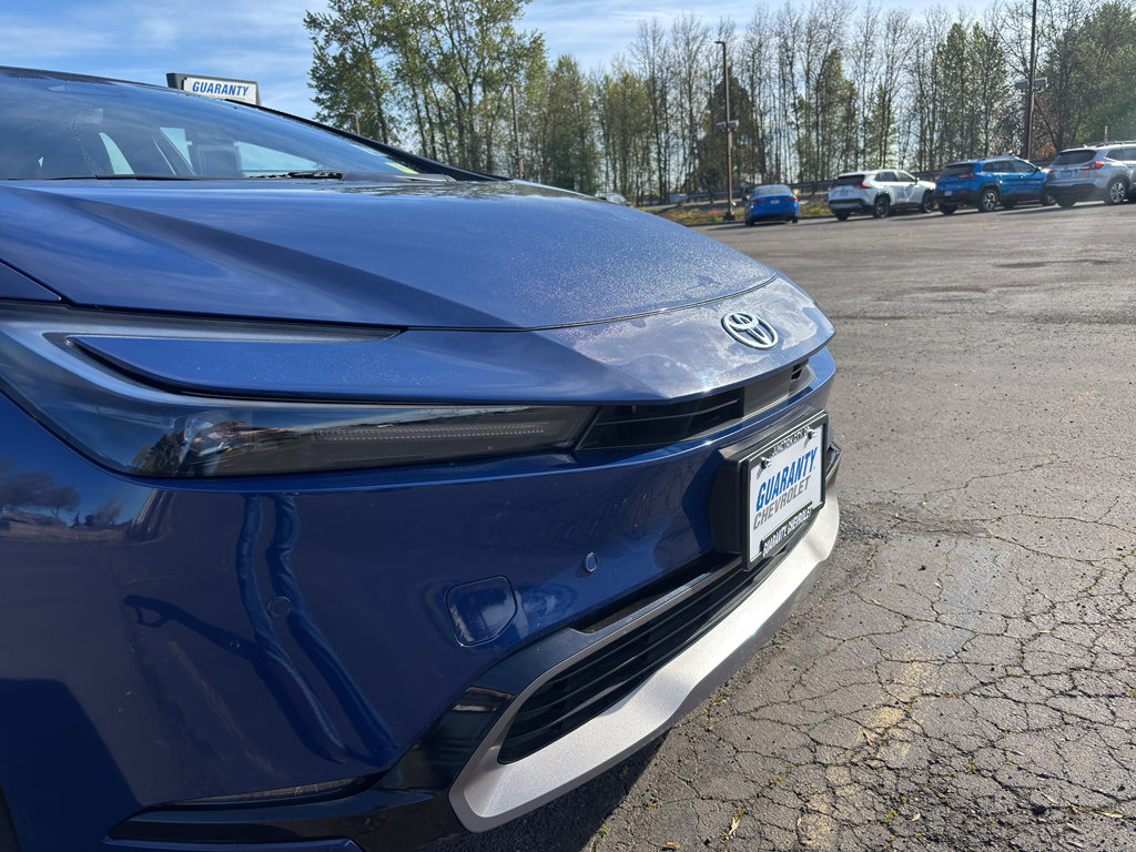 Used 2023 Toyota Prius Limited image 5