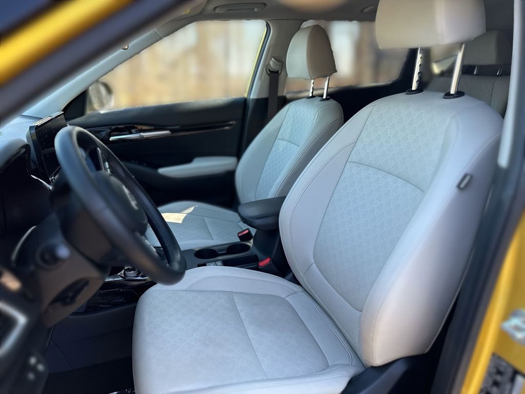 Used 2021 Kia Seltos SX w/ SX Sunroof Package image 13
