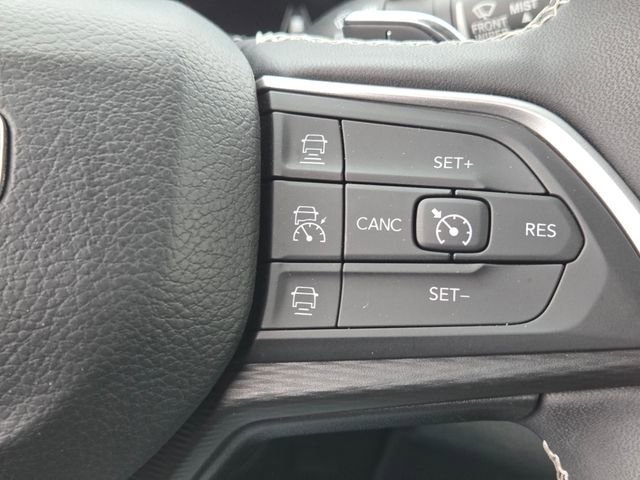 Used 2024 Jeep Grand Cherokee Altitude AWD/4WD image 14