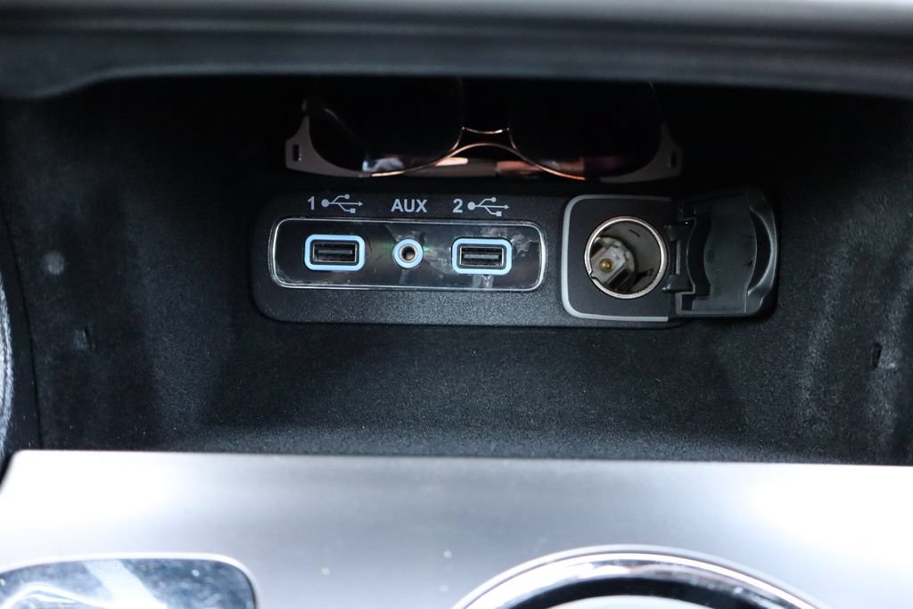 Used 2021 Jeep Grand Cherokee Overland AWD/4WD image 12