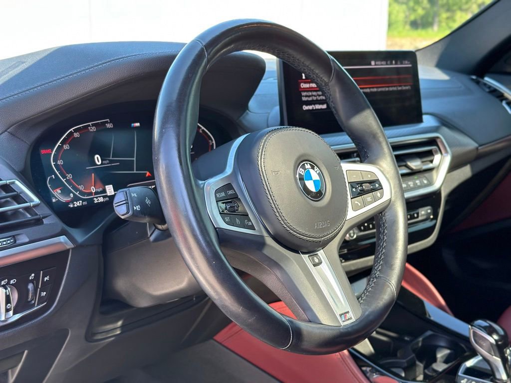 Used 2022 BMW X4 xDrive30i w/ M Sport Package 2 AWD/4WD image 17
