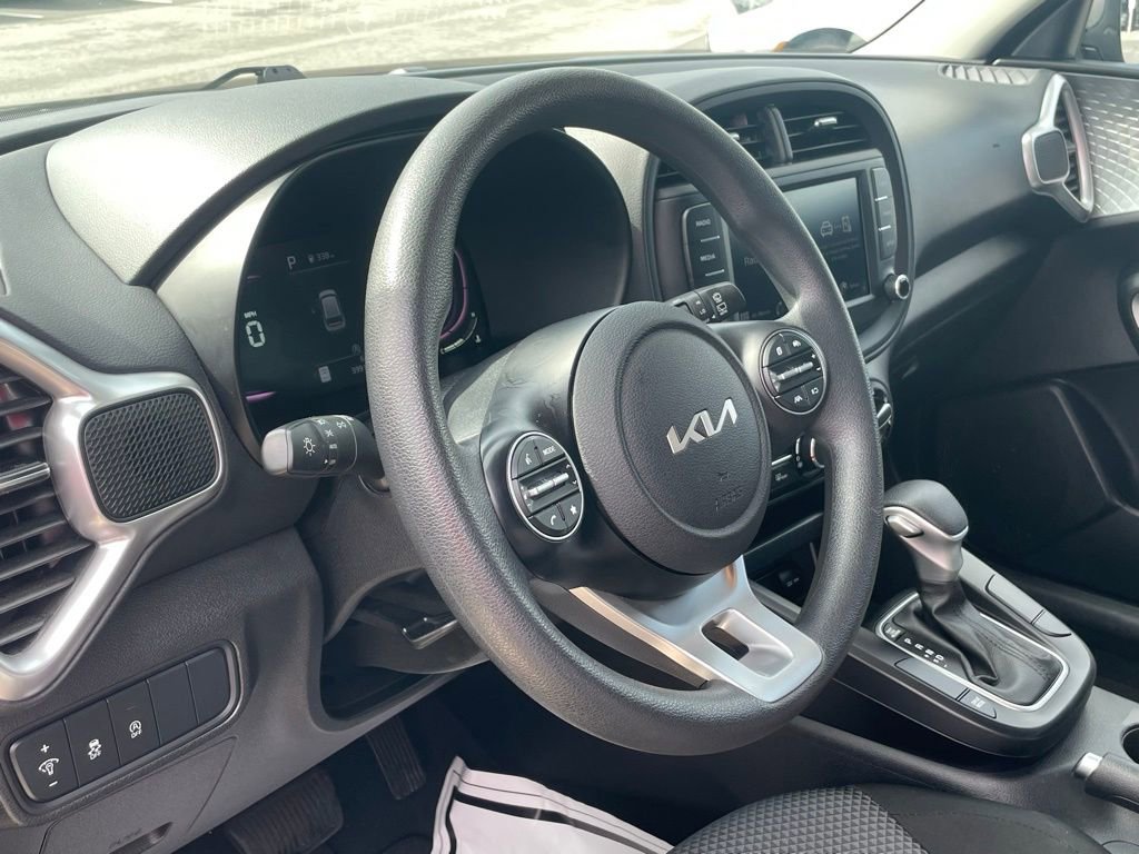 Certified 2024 Kia Soul LX w/ Option Group 015 FWD image 9