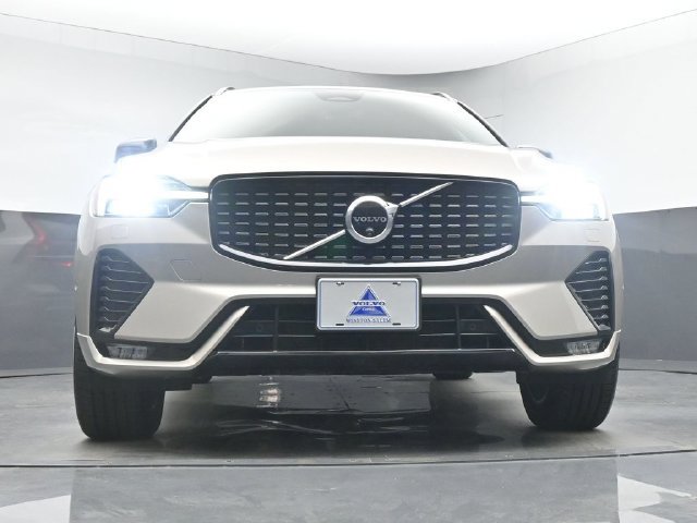 Used 2024 Volvo XC60 B5 Plus w/ Climate Package AWD/4WD image 37