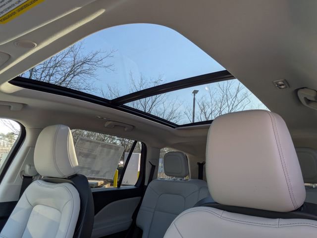 New 2026 Lincoln Aviator 2WD image 17