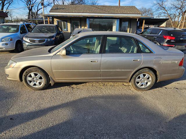 Used 2002 Toyota Avalon XL image 2
