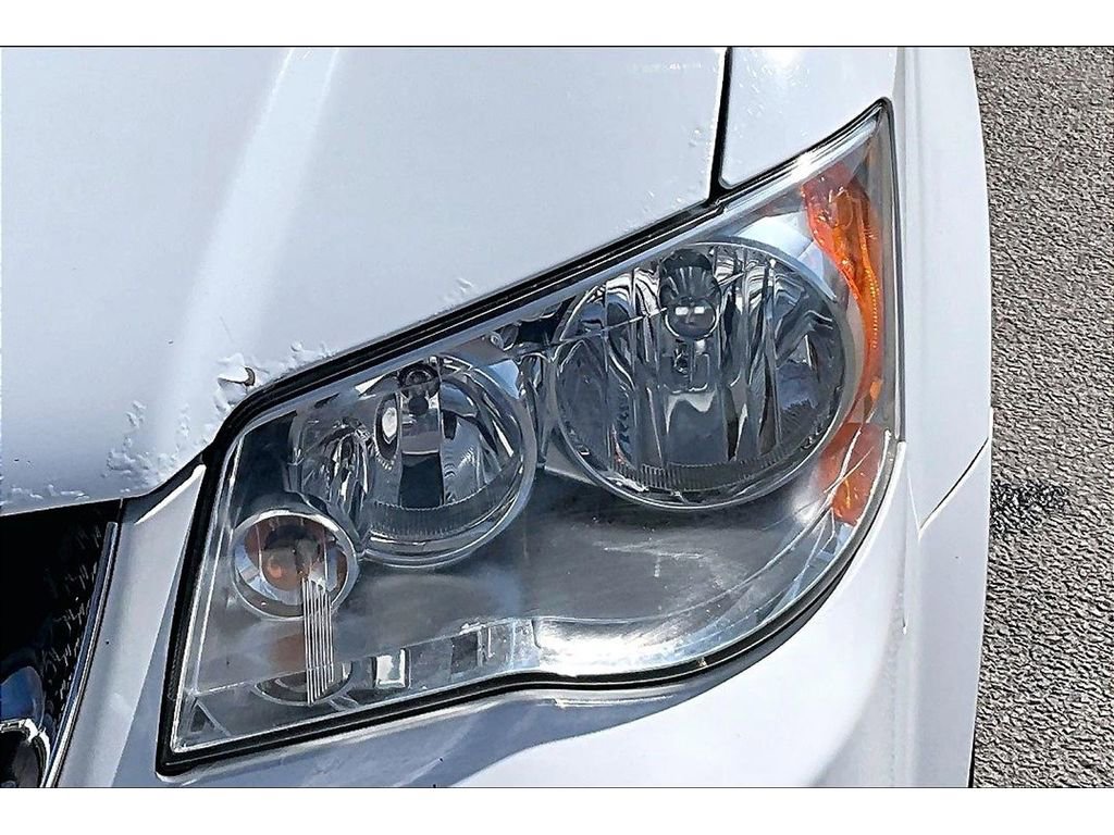 Used 2018 Dodge Grand Caravan w/ UConnect Hands-Free Group image 31