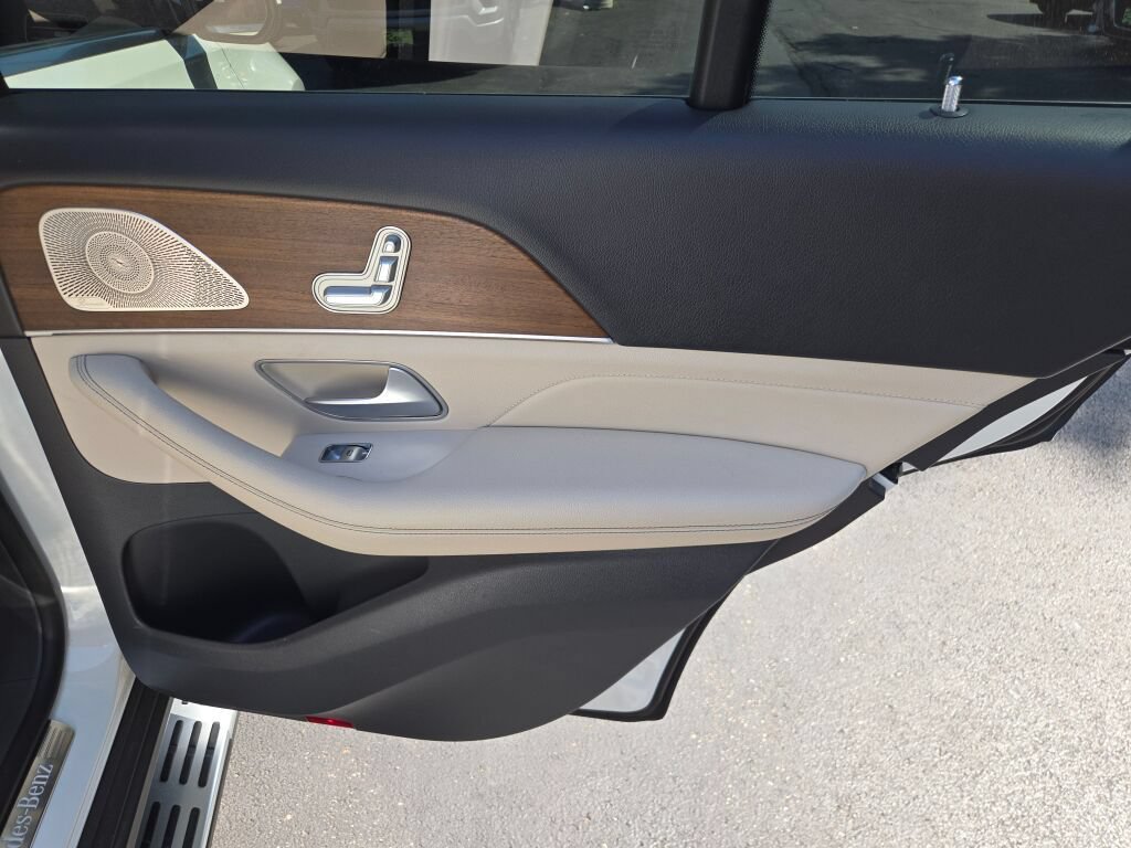 Used 2020 Mercedes-Benz GLE 350 4MATIC image 17