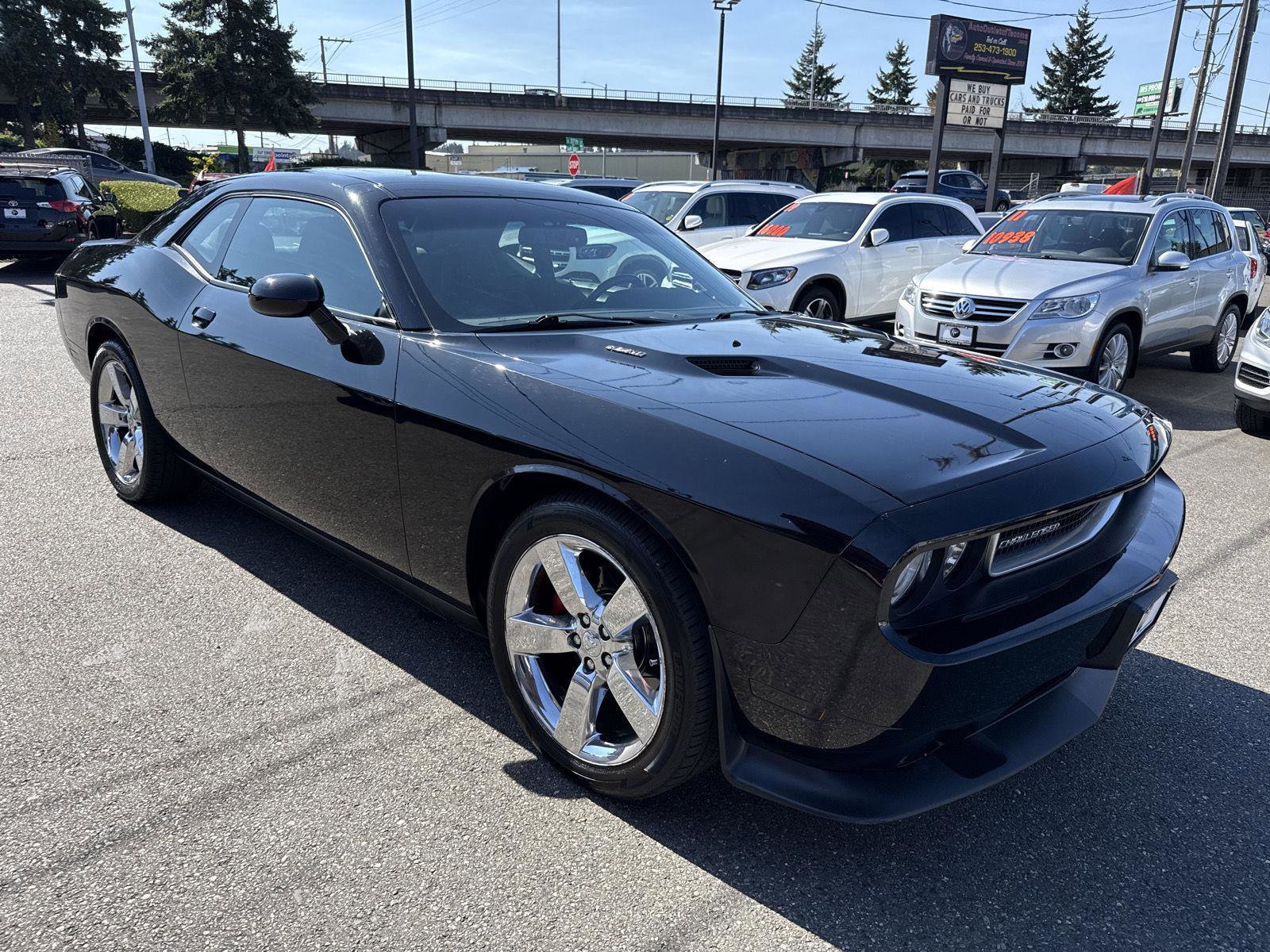 Used 2012 Dodge Challenger R/T image 4