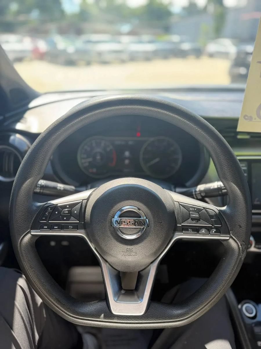 Used 2020 Nissan Kicks SV FWD image 13