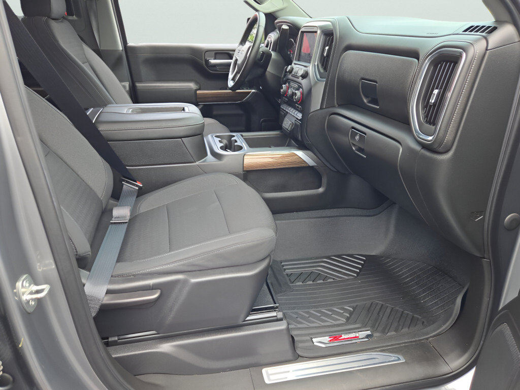 Certified 2021 Chevrolet Silverado 1500 LT Trail Boss w/ LPO, Dark Essentials Package AWD/4WD image 7