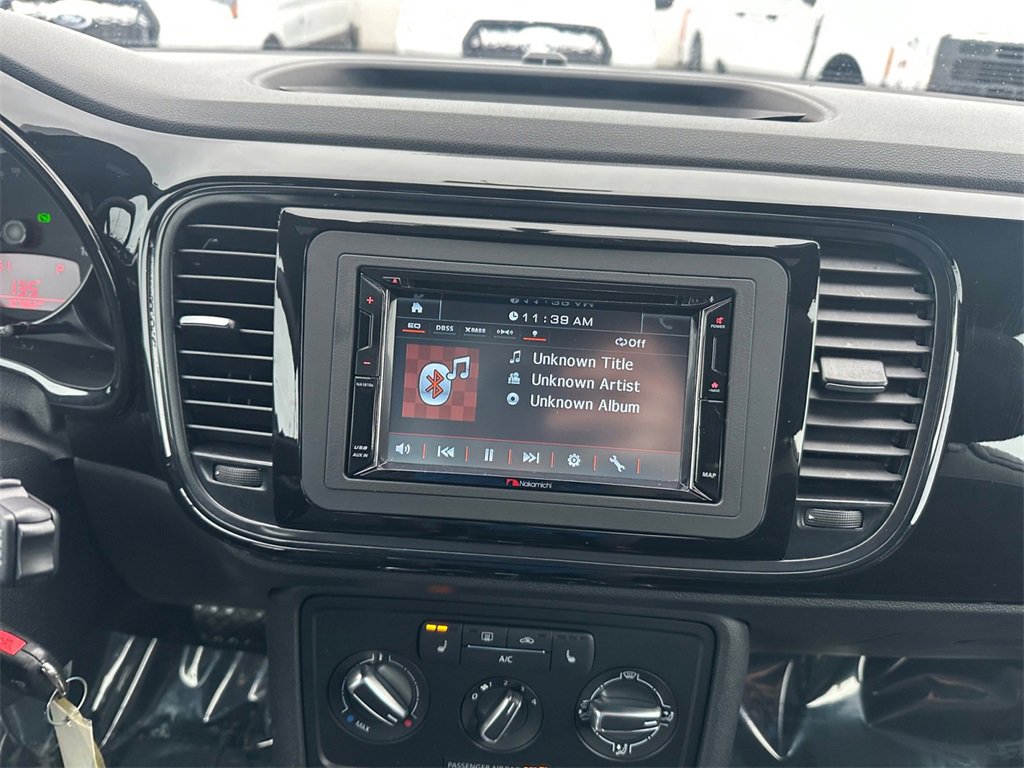 Used 2015 Volkswagen Beetle 1.8T image 14