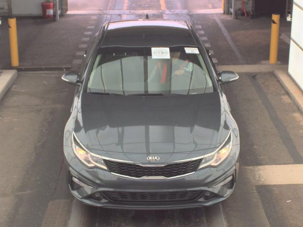 Used 2020 Kia Optima S image 2