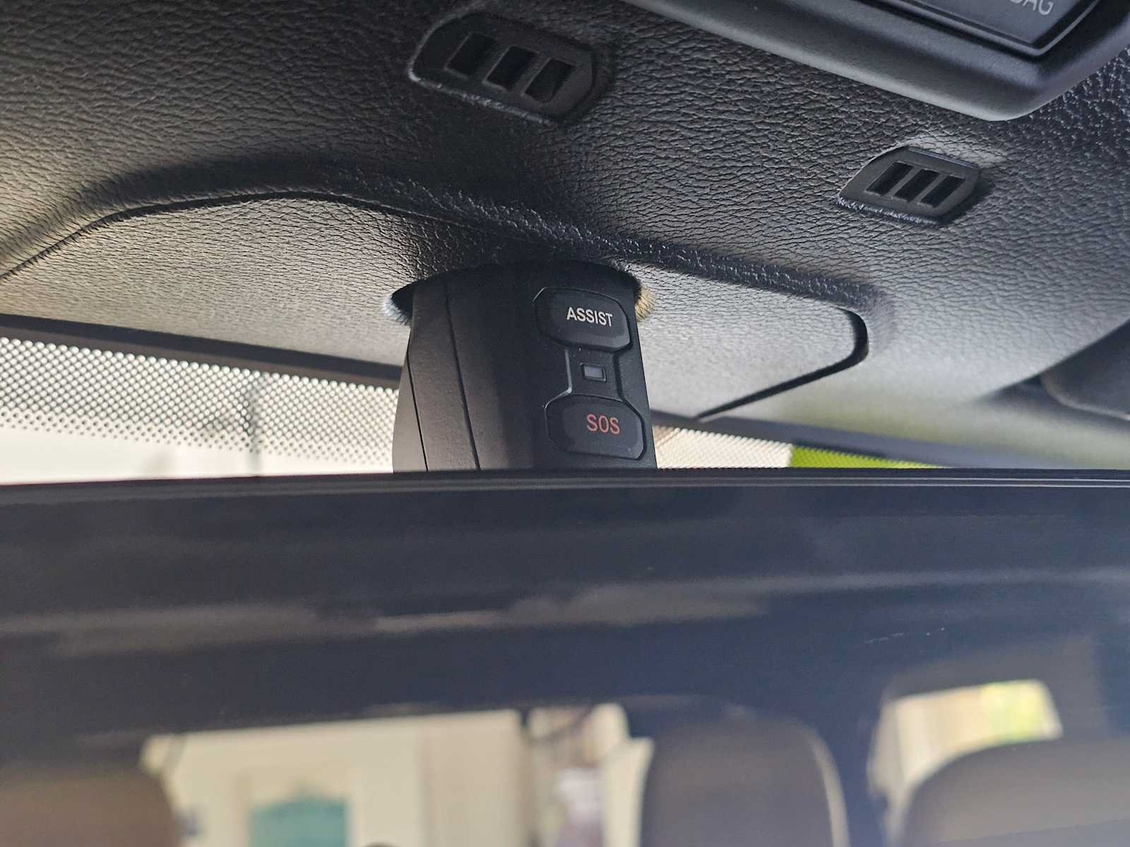 Used 2018 Jeep Wrangler Unlimited Sahara AWD/4WD image 33