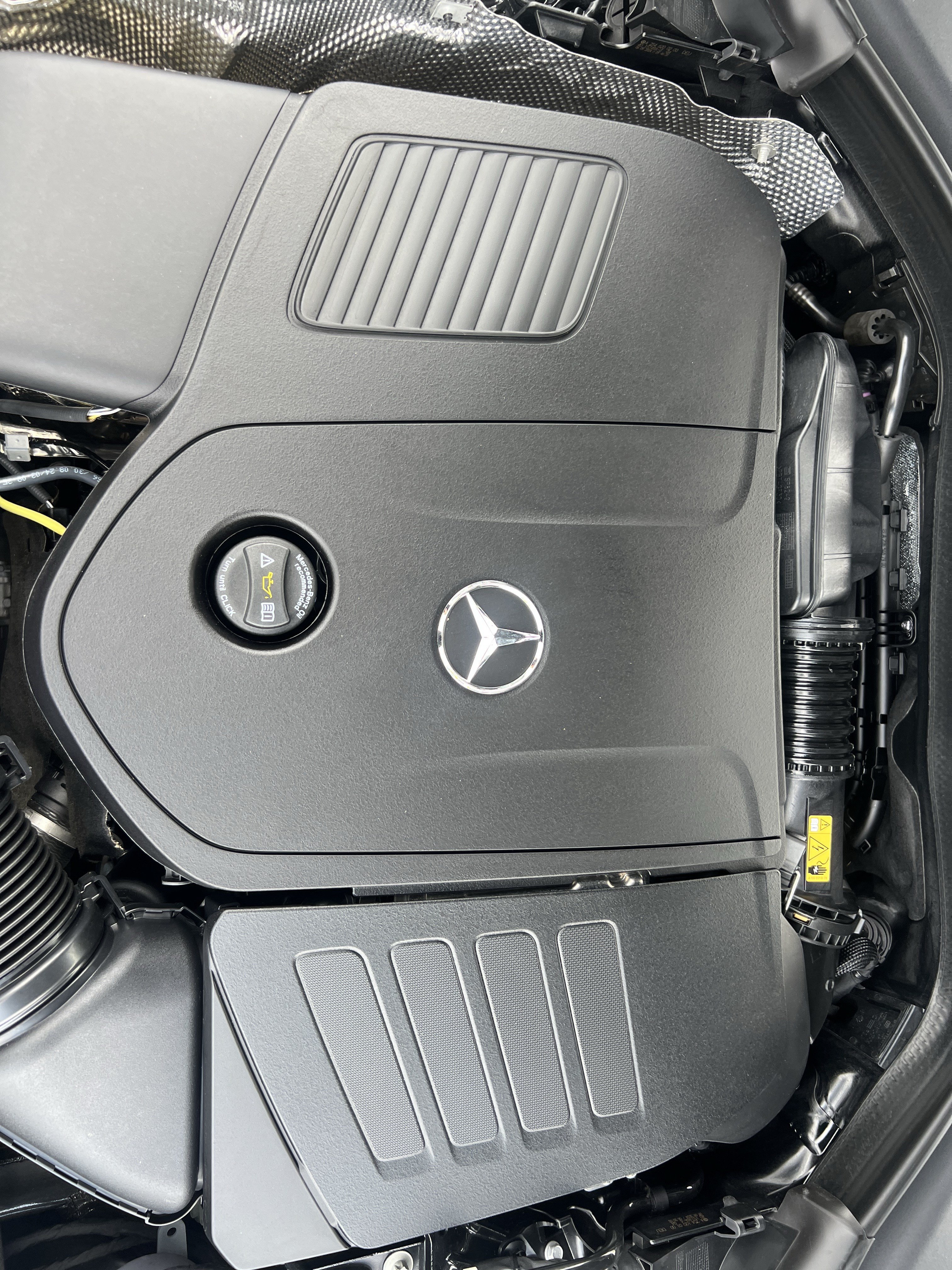 Certified 2025 Mercedes-Benz GLC 300 4MATIC image 37