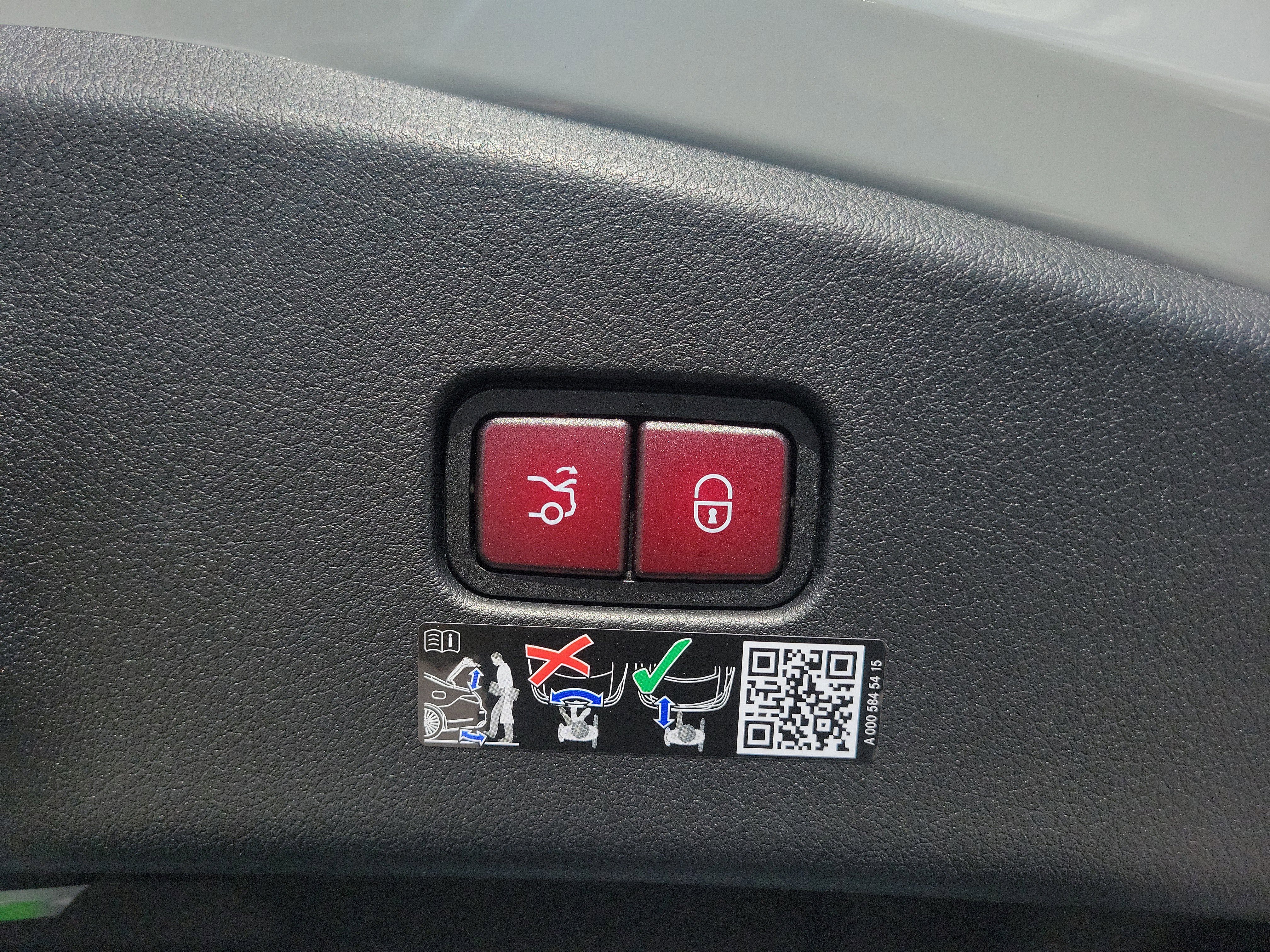 New 2026 Mercedes-Benz CLE 53 AMG 4MATIC Coupe image 10