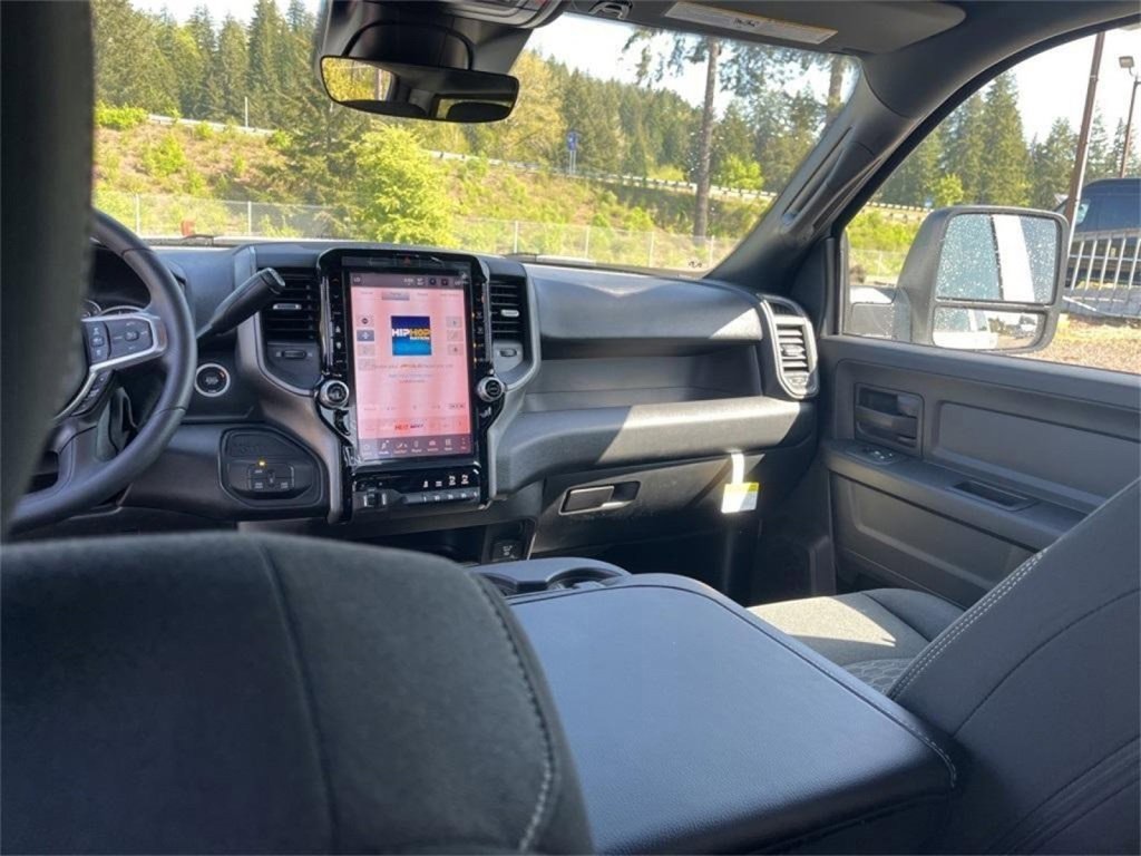 New 2025 RAM 3500 Tradesman image 25