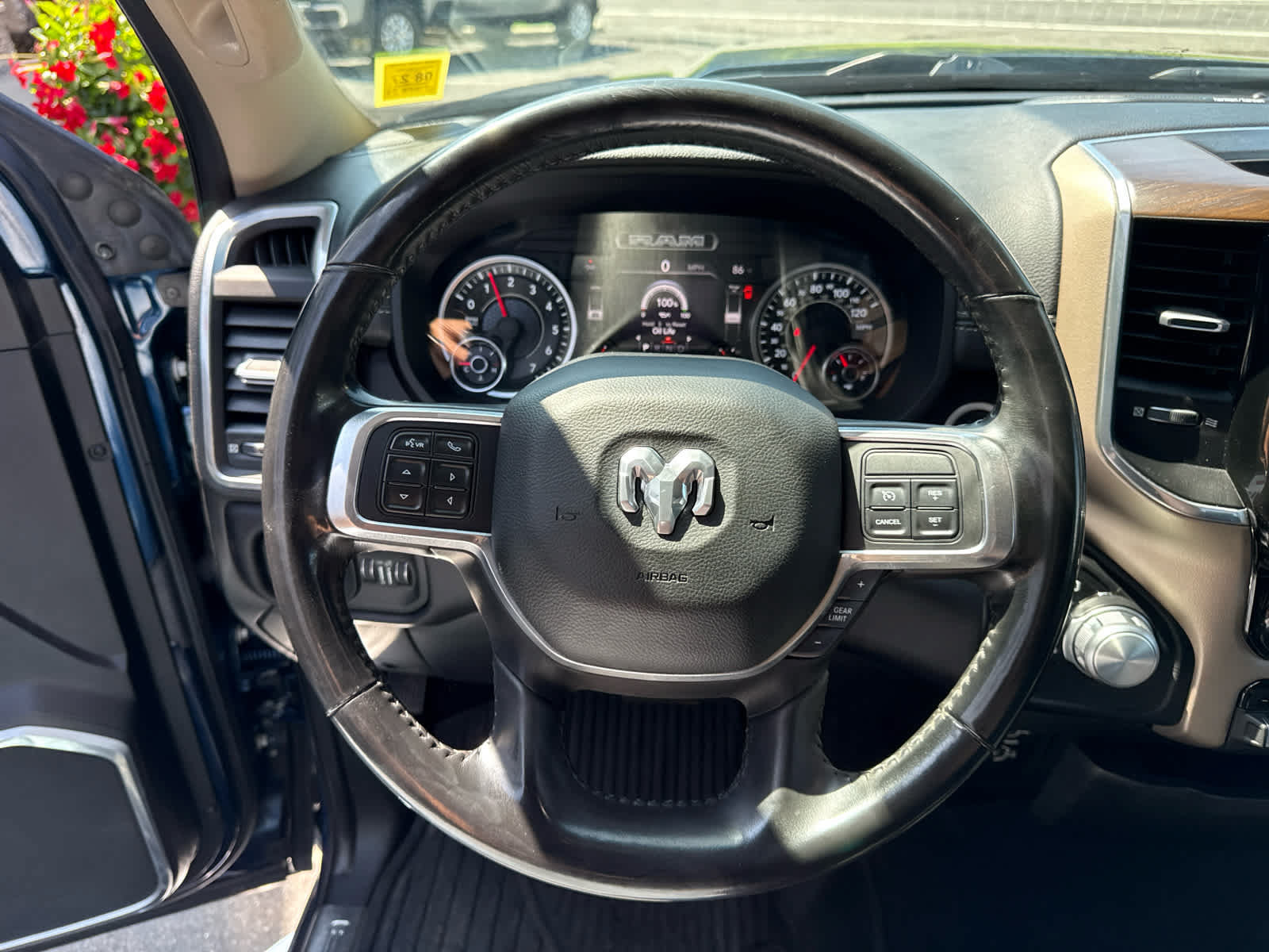 Used 2022 RAM 2500 Laramie AWD/4WD image 24