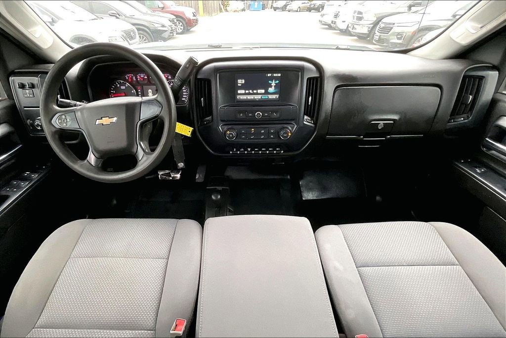 Used 2018 Chevrolet Silverado 3500 W/T AWD/4WD image 21