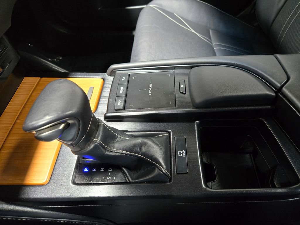 Used 2019 Lexus ES 350 Luxury w/ Accessory Package 2 image 29