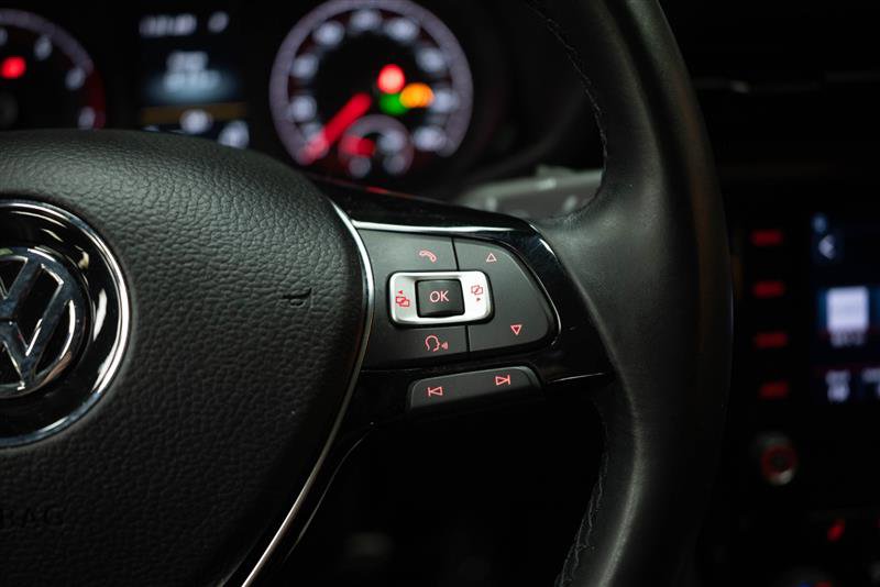 Used 2020 Volkswagen Passat 2.0T SEL image 26