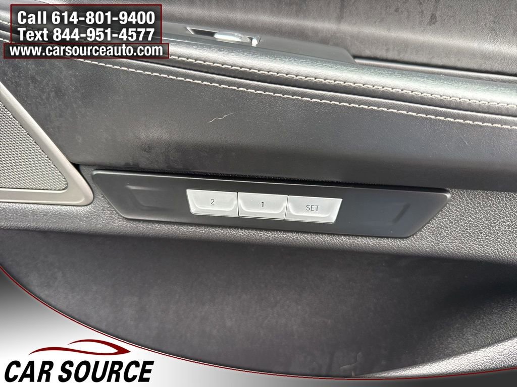 Used 2018 BMW 750i xDrive image 44