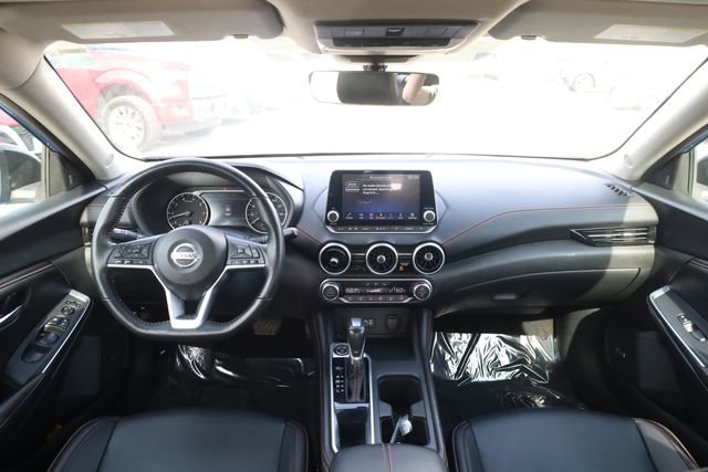 Used 2023 Nissan Sentra SR w/ SR Premium Package image 11