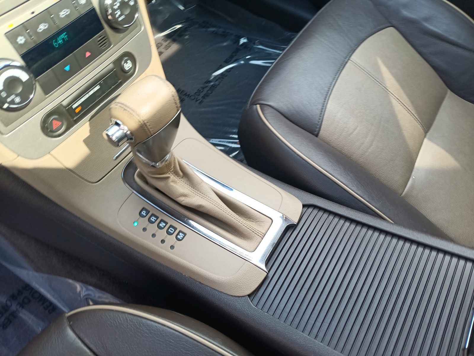 Used 2009 Chevrolet Malibu LTZ w/ HFV6 Engine Package image 25