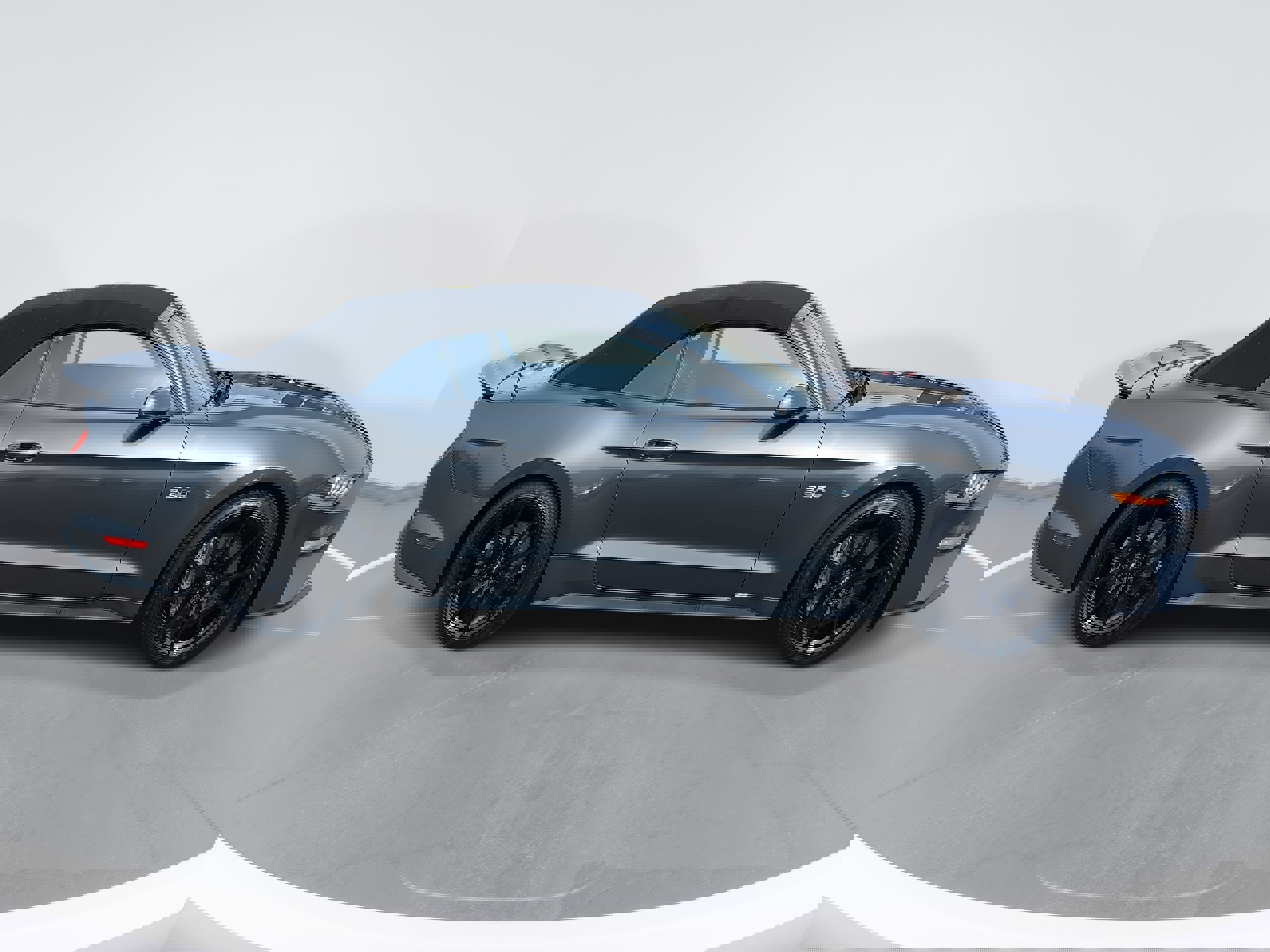 Used 2020 Ford Mustang GT Premium image 4