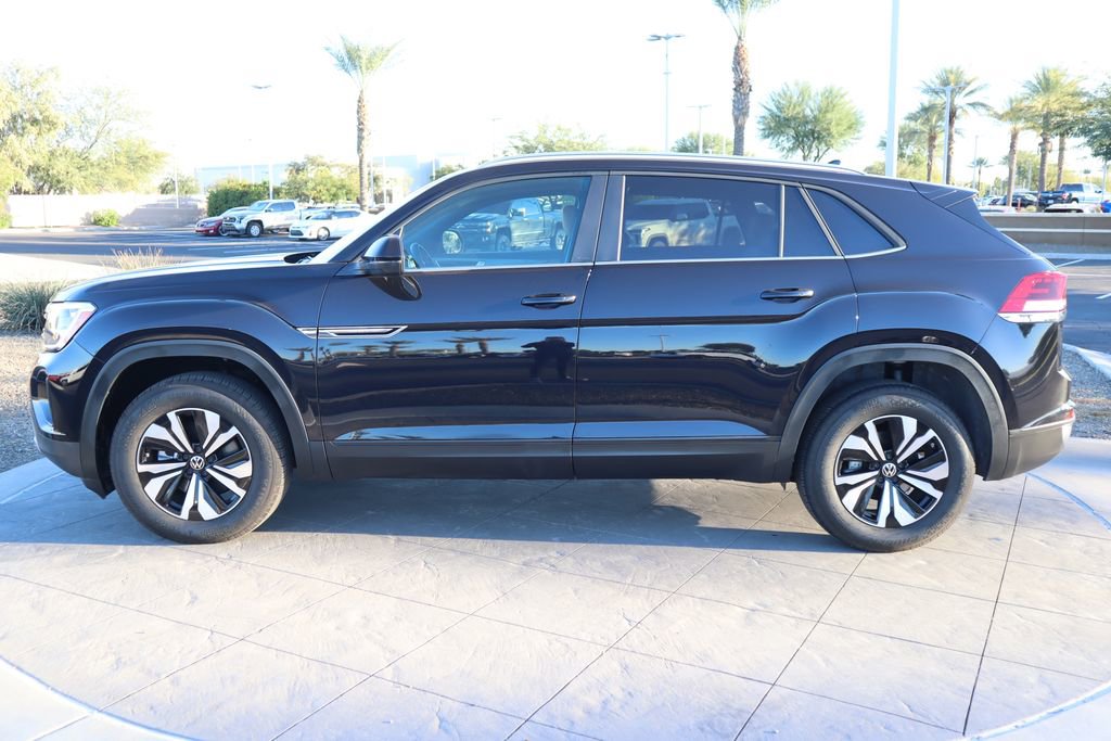 Used 2024 Volkswagen Atlas Cross Sport SE image 8