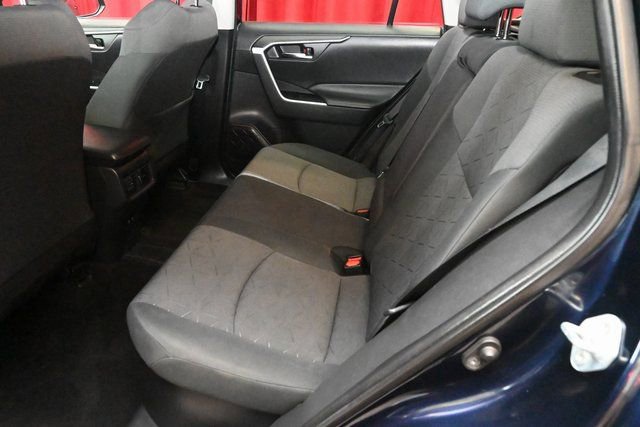 Used 2021 Toyota RAV4 XLE image 3