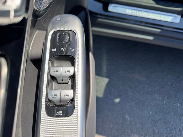 Used 2026 Mercedes-Benz GLC 300 4MATIC image 21