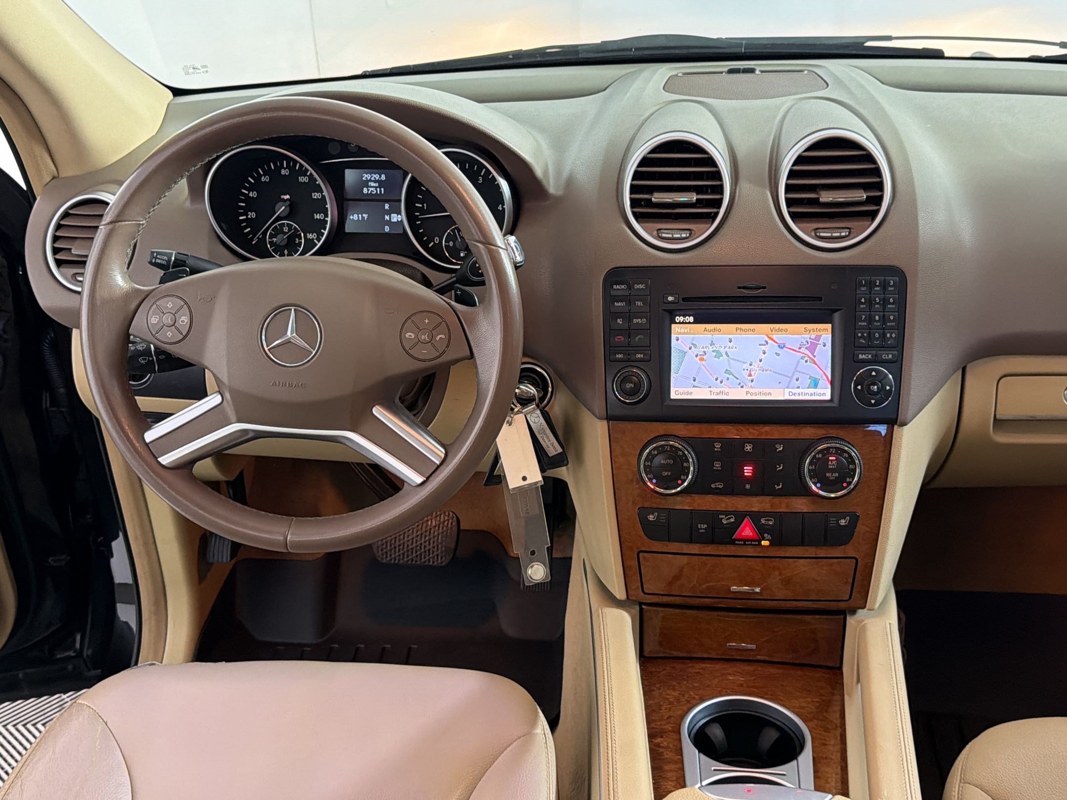 Used 2009 Mercedes-Benz ML 320 BlueTEC 4MATIC image 29
