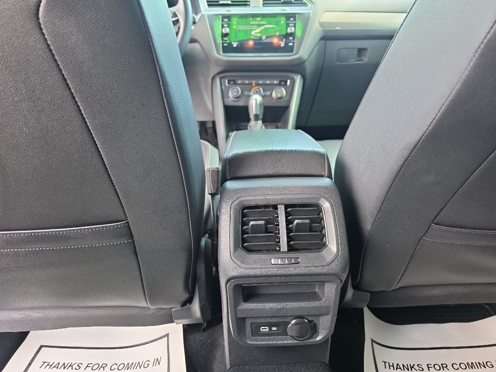 Used 2021 Volkswagen Tiguan SE AWD/4WD image 16