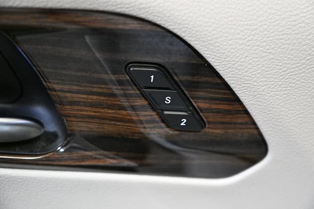 Used 2023 Chrysler Pacifica Limited FWD image 51