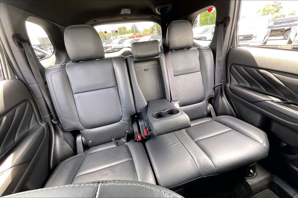 Used 2019 Mitsubishi Outlander SEL AWD/4WD image 27