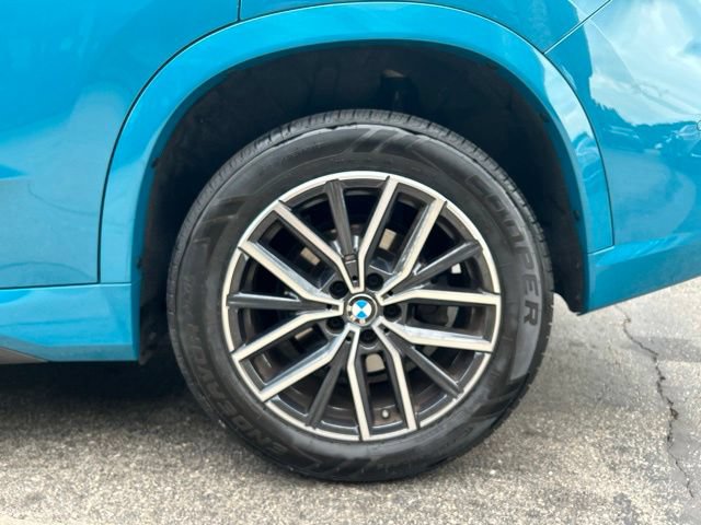 Used 2023 BMW X1 xDrive28i w/ M Sport Package AWD/4WD image 39