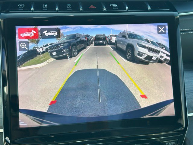 Used 2023 Jeep Grand Cherokee Limited w/ Luxury Tech Group II AWD/4WD image 35