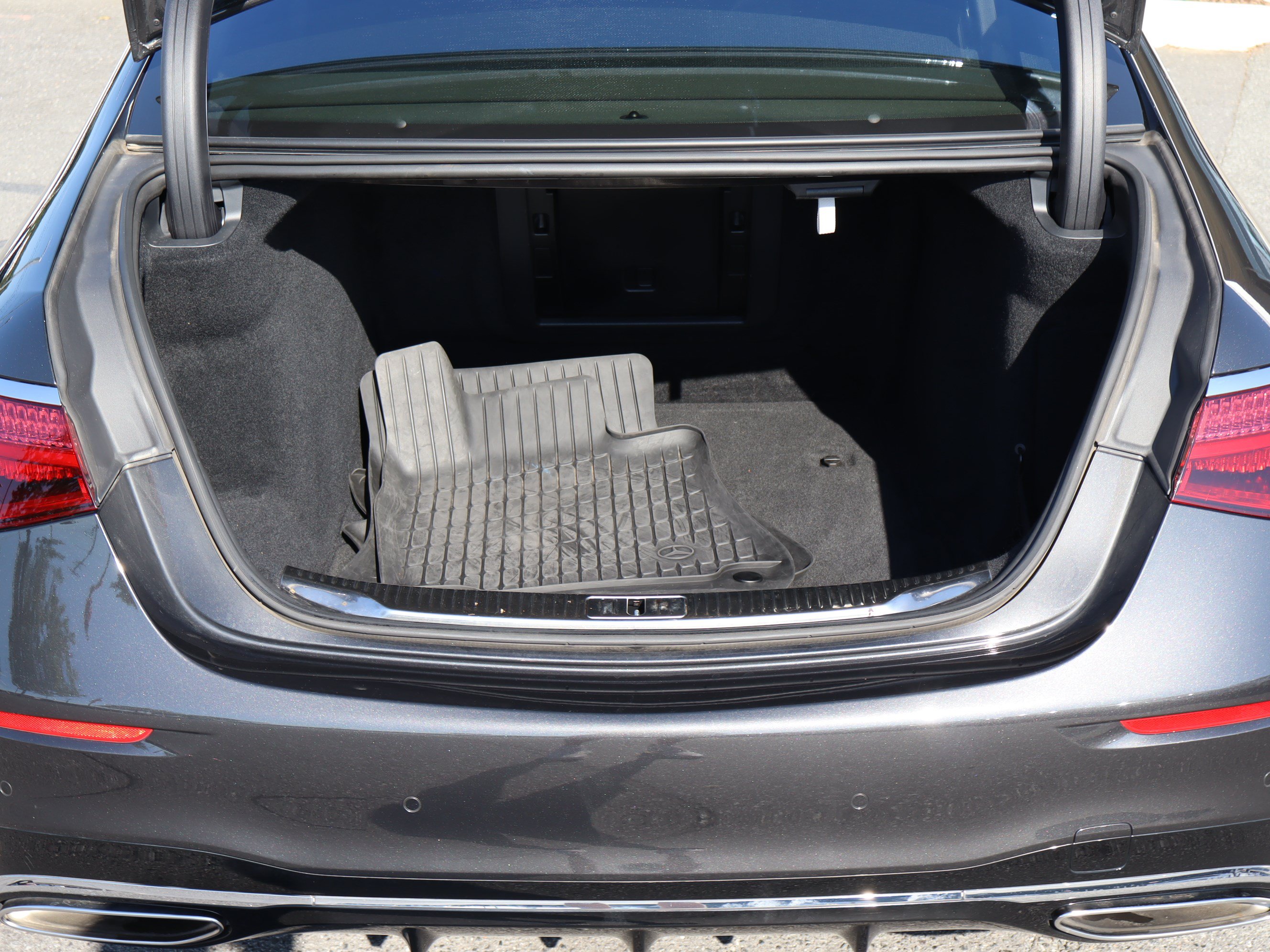 Used 2023 Mercedes-Benz S 500 4MATIC image 34