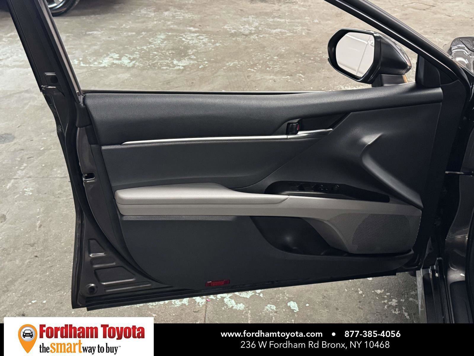 Used 2023 Toyota Camry LE AWD/4WD image 15
