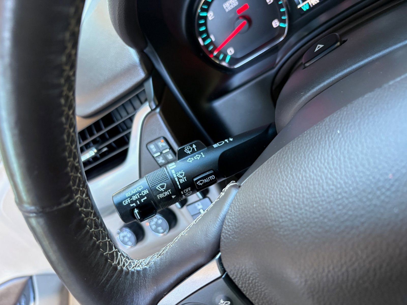 Used 2015 Chevrolet Suburban LTZ image 51